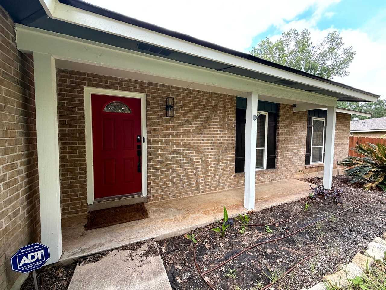 13618 Cobble Way Cir - Photo 2 of 32