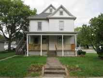 603 1/2 Iowa St - Photo 1 of 1
