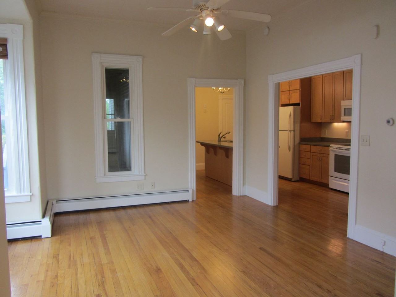 157 Alfred St - Photo 7 of 11