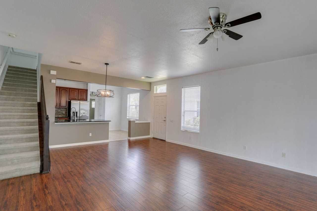 15204 Windmill Harbor Ct - Photo 5 of 22