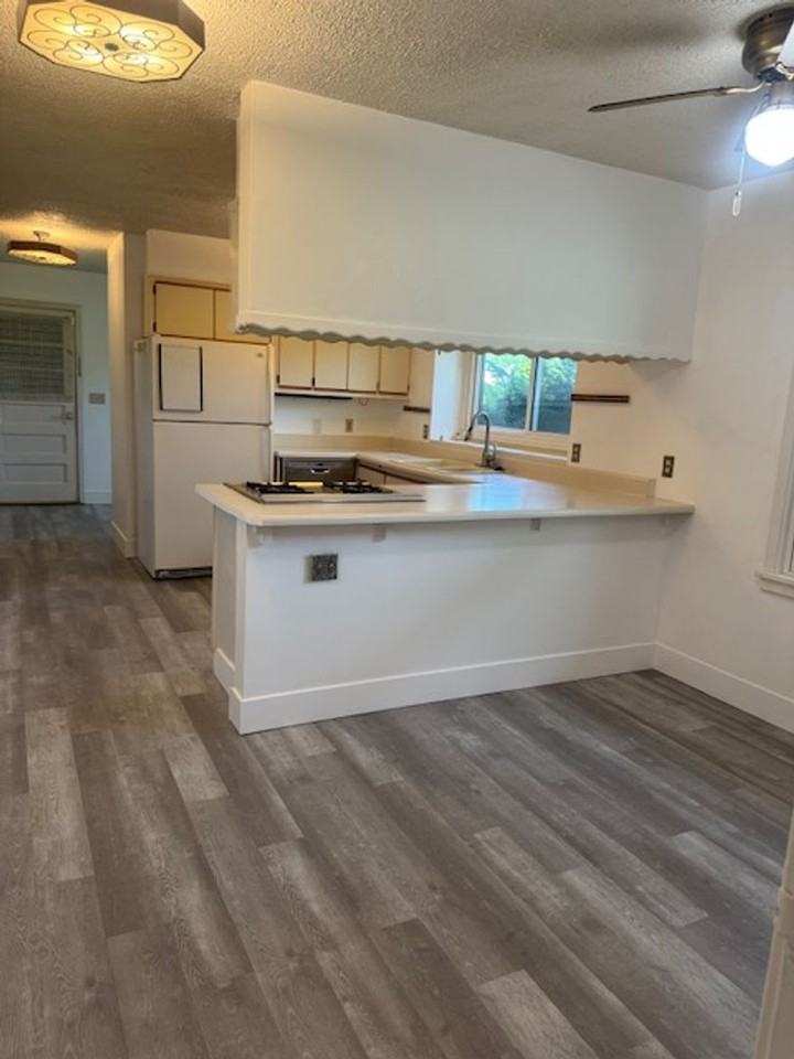5321 Michael Cir - Photo 5 of 21