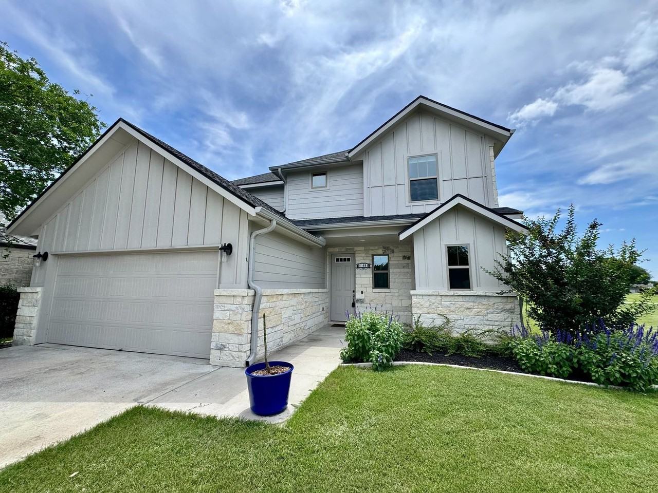 148 Nelson Pl