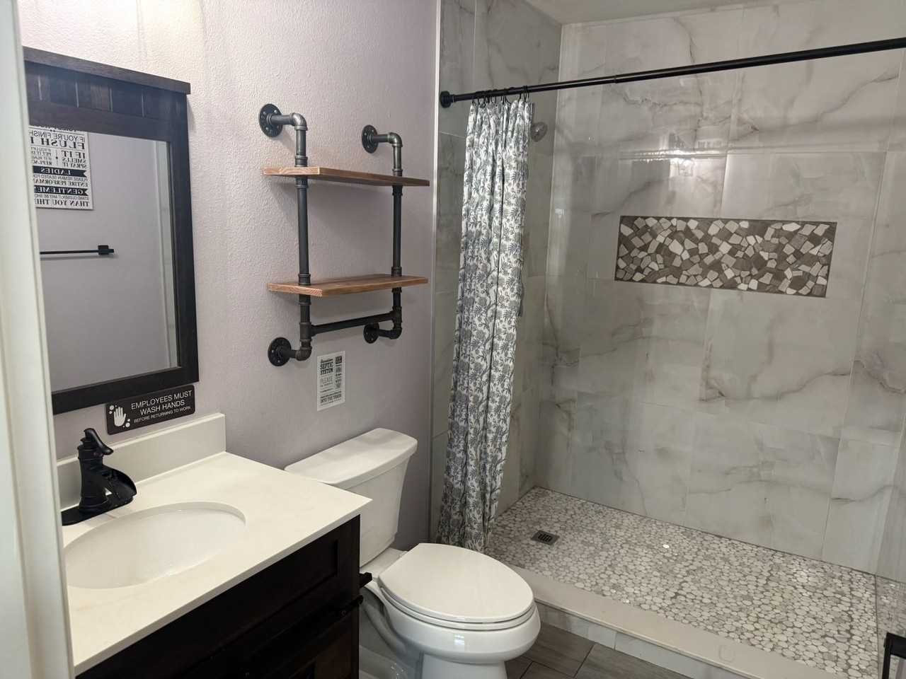 18312 Hollister Rd - Photo 2 of 6