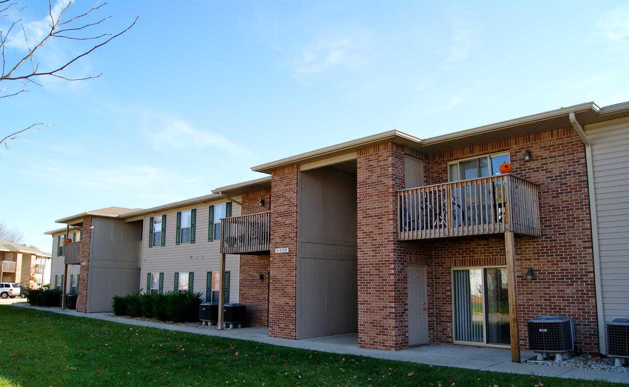 1105 Anthrop Dr - Photo 6 of 10