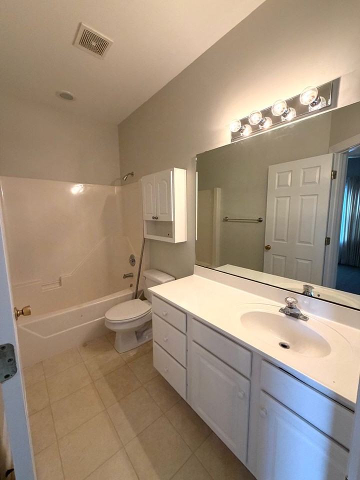 7759 Marymount Dr - Photo 4 of 28