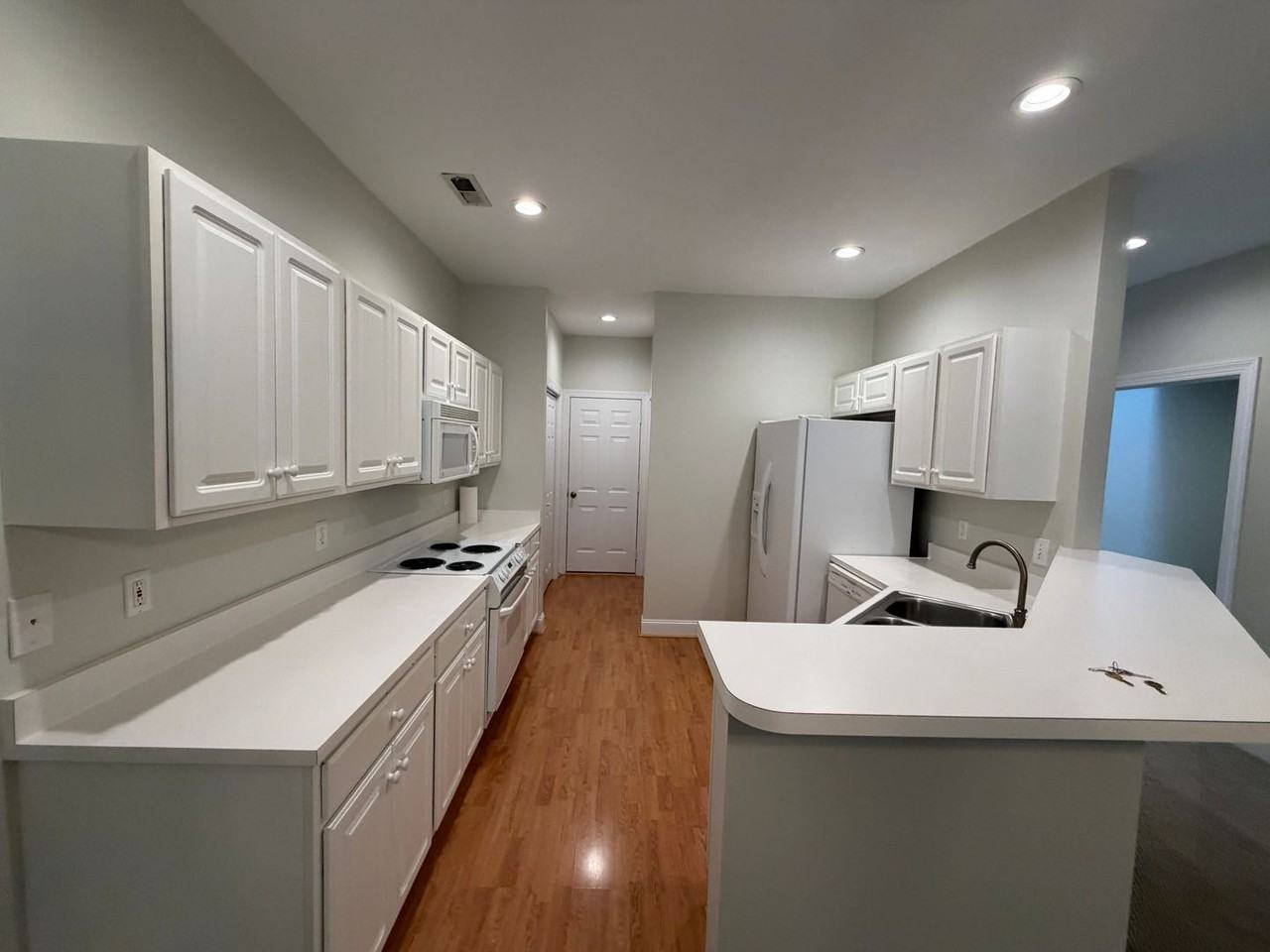 7759 Marymount Dr - Photo 5 of 28
