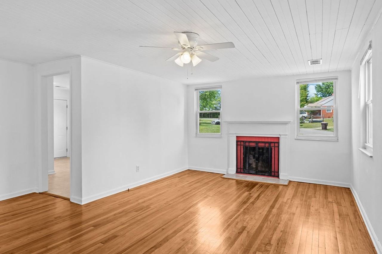 1835 Dalton St - Photo 6 of 18