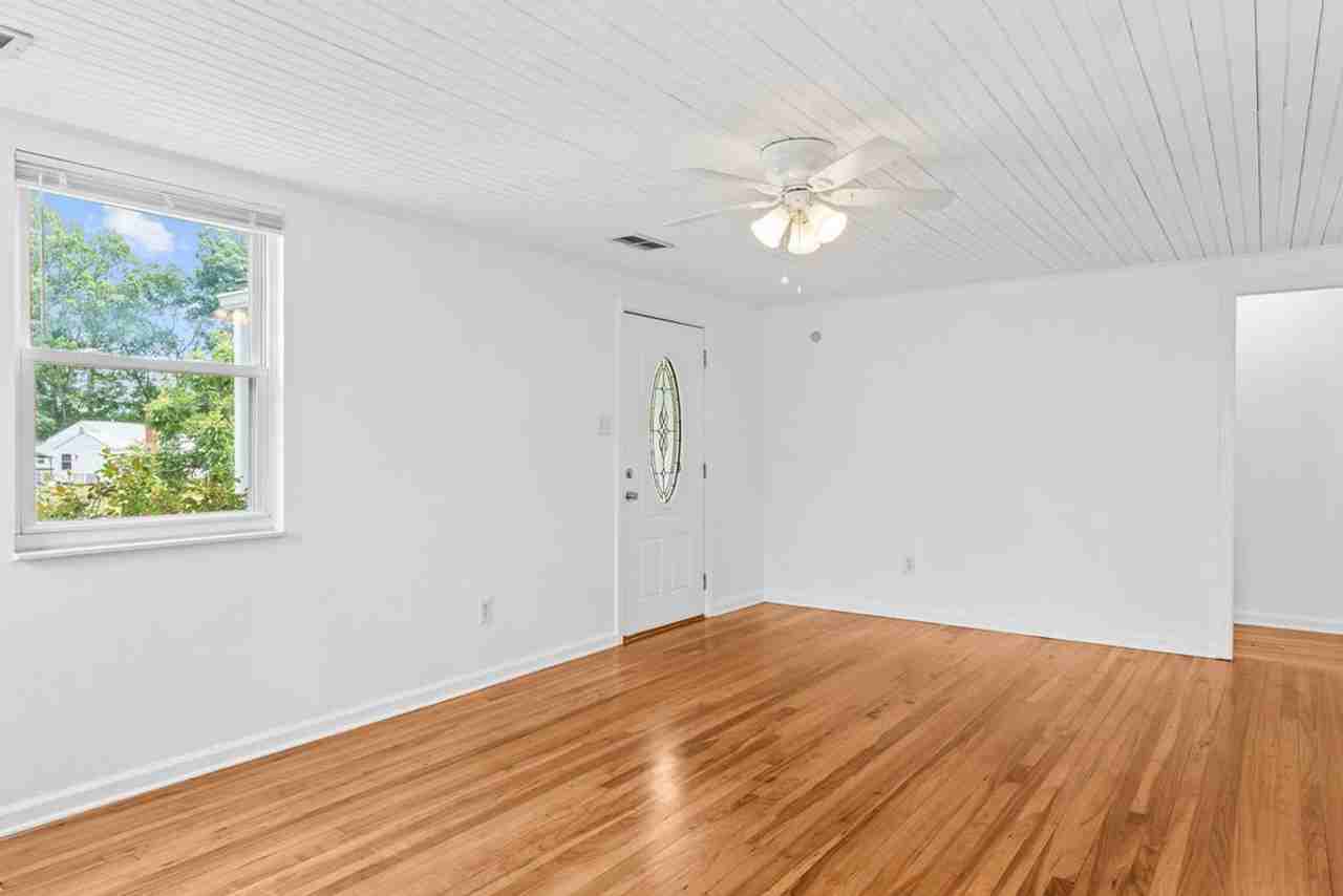 1835 Dalton St - Photo 7 of 18