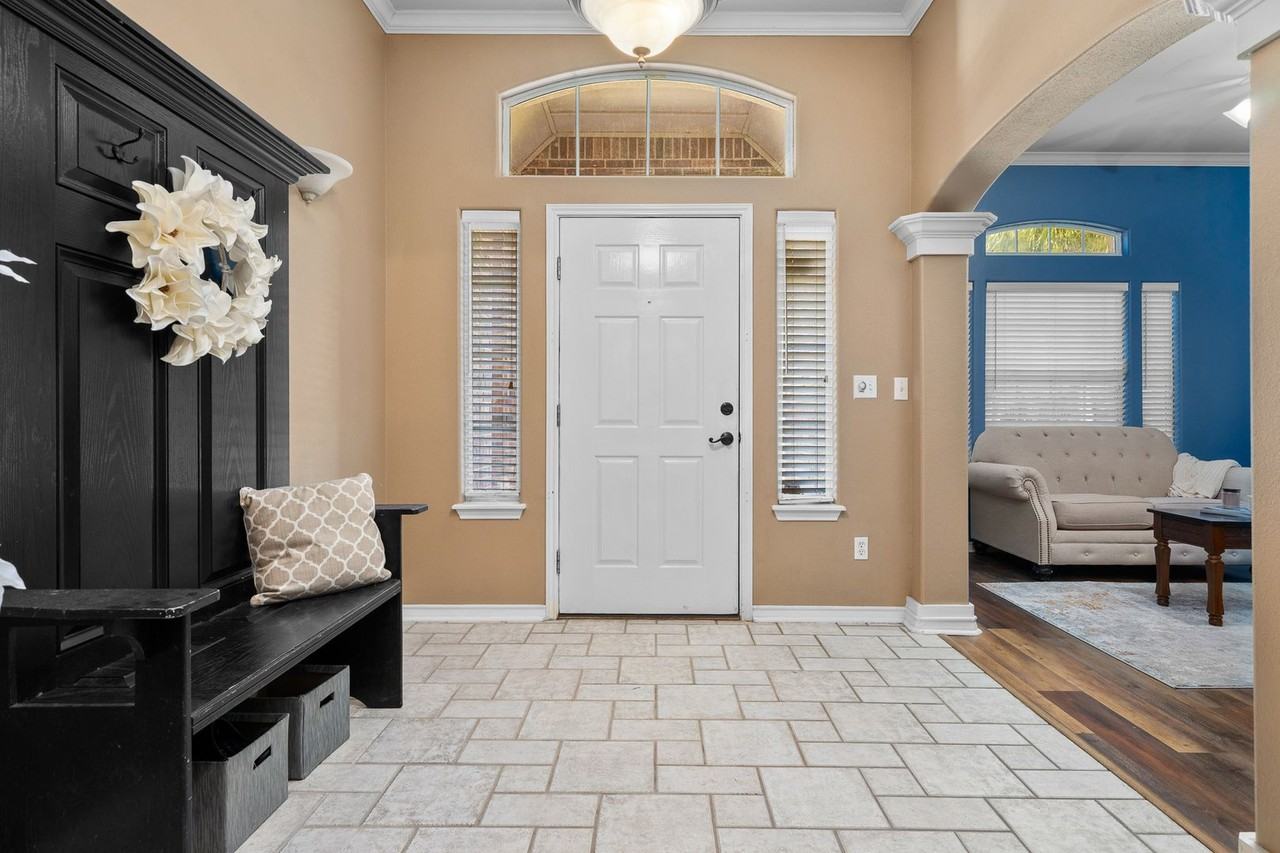 5613 Les Parre - Photo 3 of 39