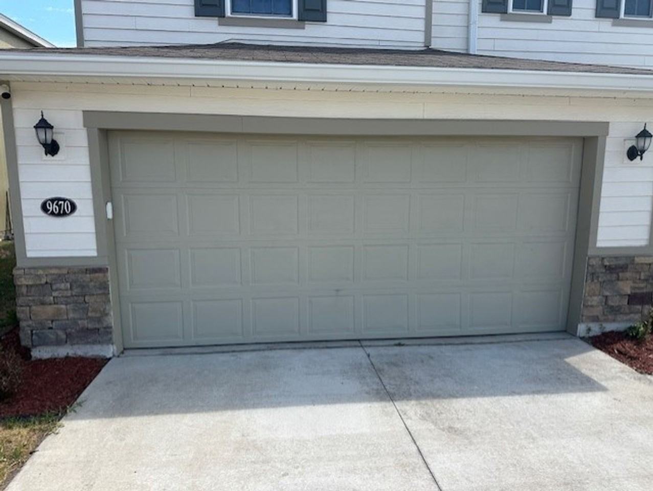 9670 Freefall Rd - Photo 2 of 32
