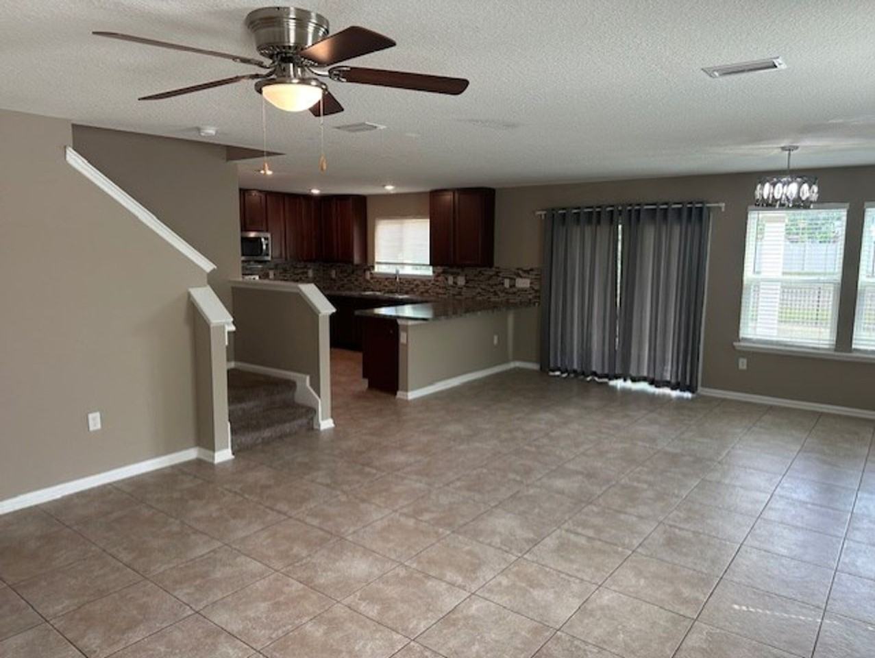 9670 Freefall Rd - Photo 6 of 32