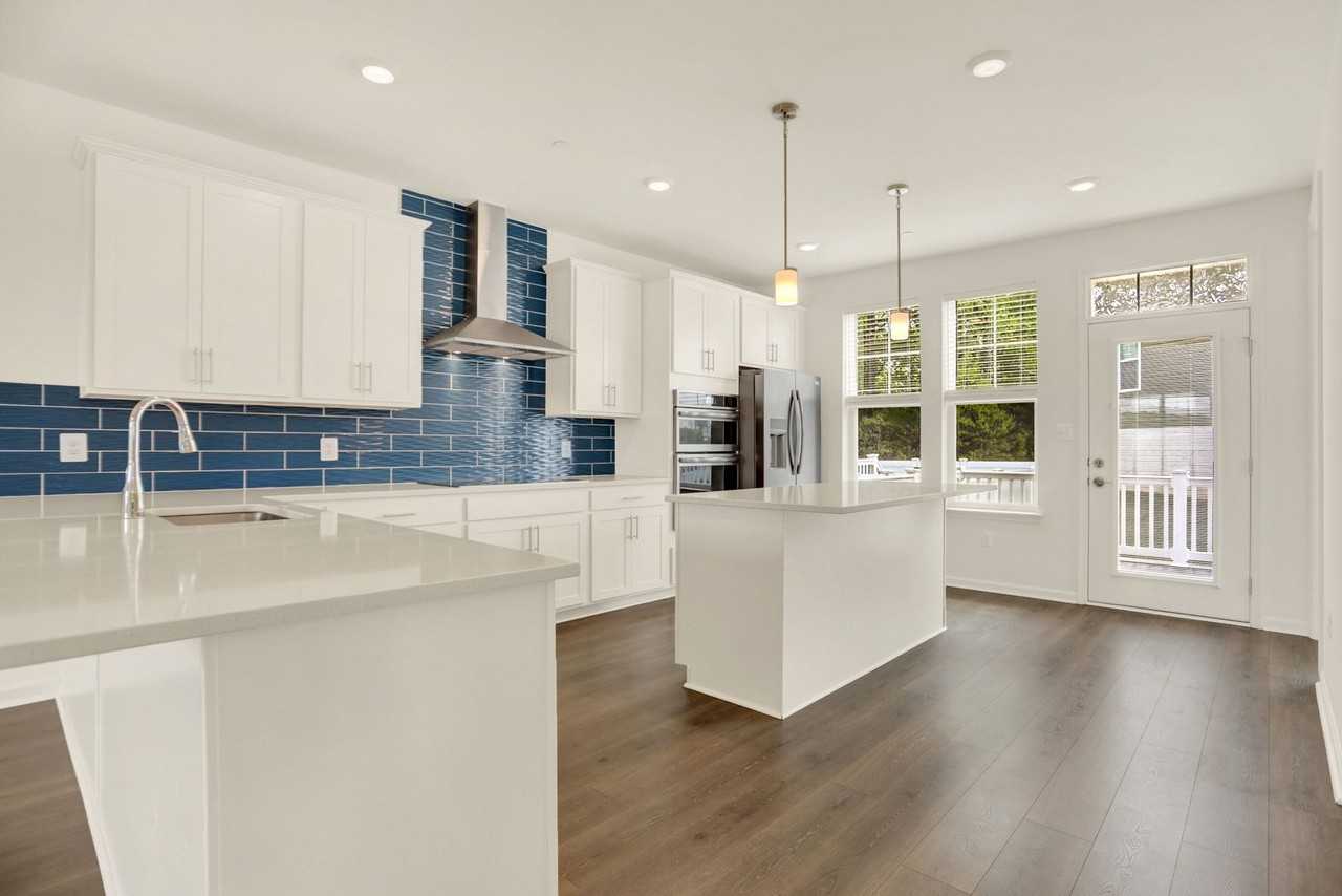11301 Carobel Ct - Photo 4 of 35