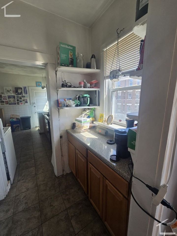 214 Kelton St - Photo 6 of 17
