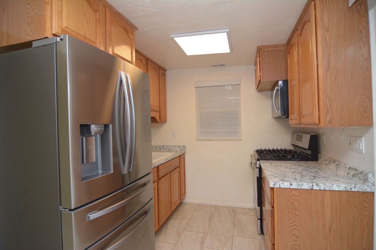 3892 S Evergreen Ave - Photo 5 of 16