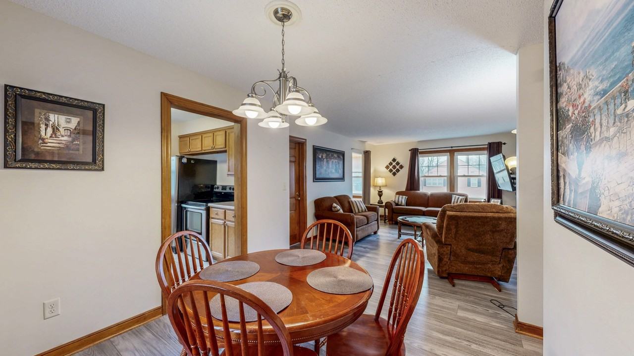 803 14th St Nw #3 - Photo 3 of 17