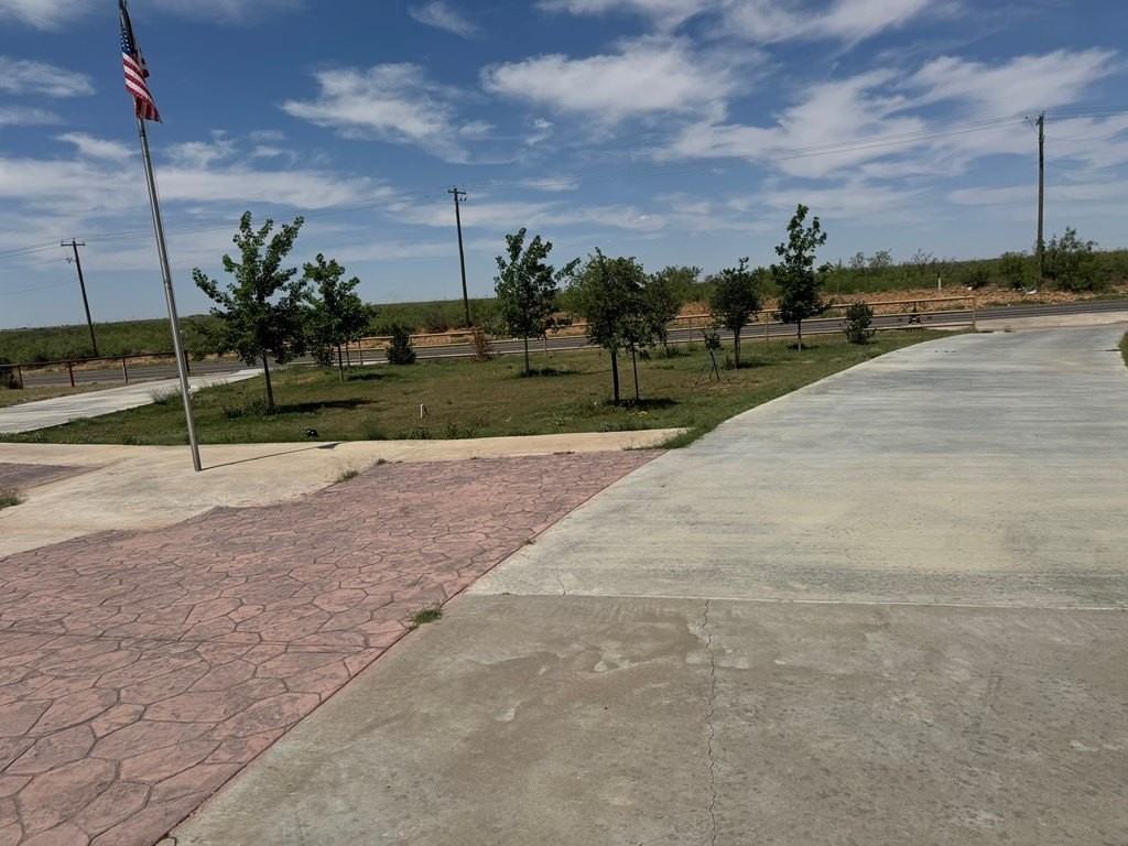Fm 307 - Photo 2 of 17