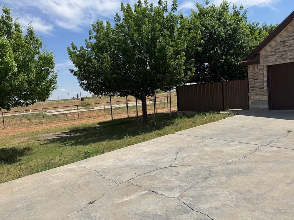 Fm 307 - Photo 3 of 17