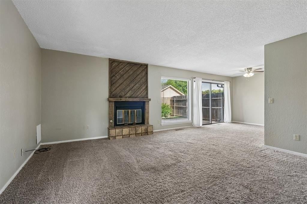 3703 Southwind Ave - Photo 5 of 36