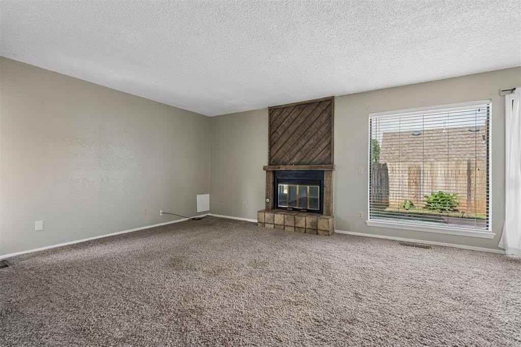 3703 Southwind Ave - Photo 7 of 36