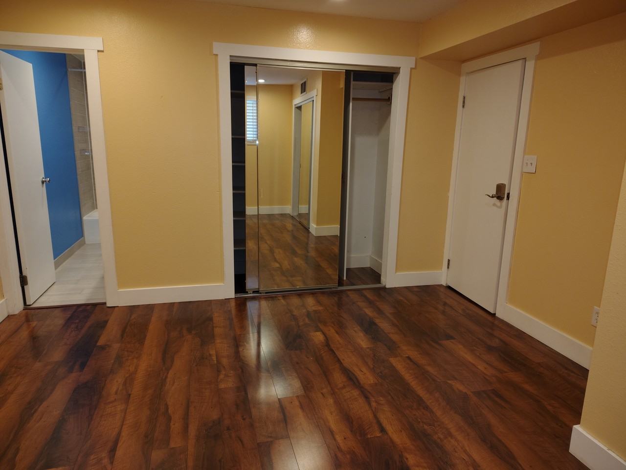 1165 S Foothill Dr - Photo 3 of 8