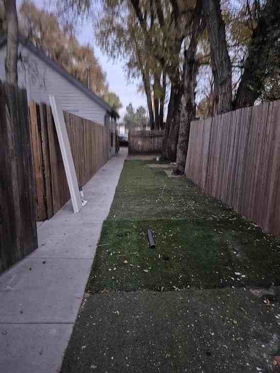 3116 Illinois Ave #1-2 - Photo 4 of 21