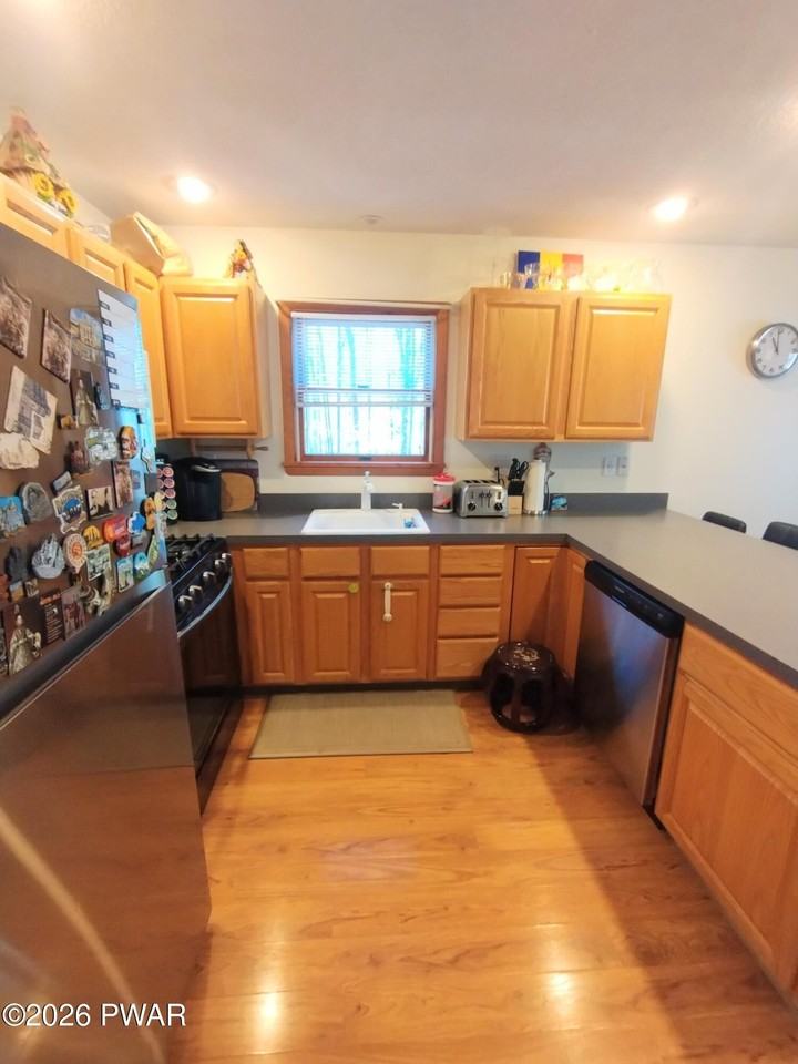 12 Dogwood Ln - Photo 3 of 20