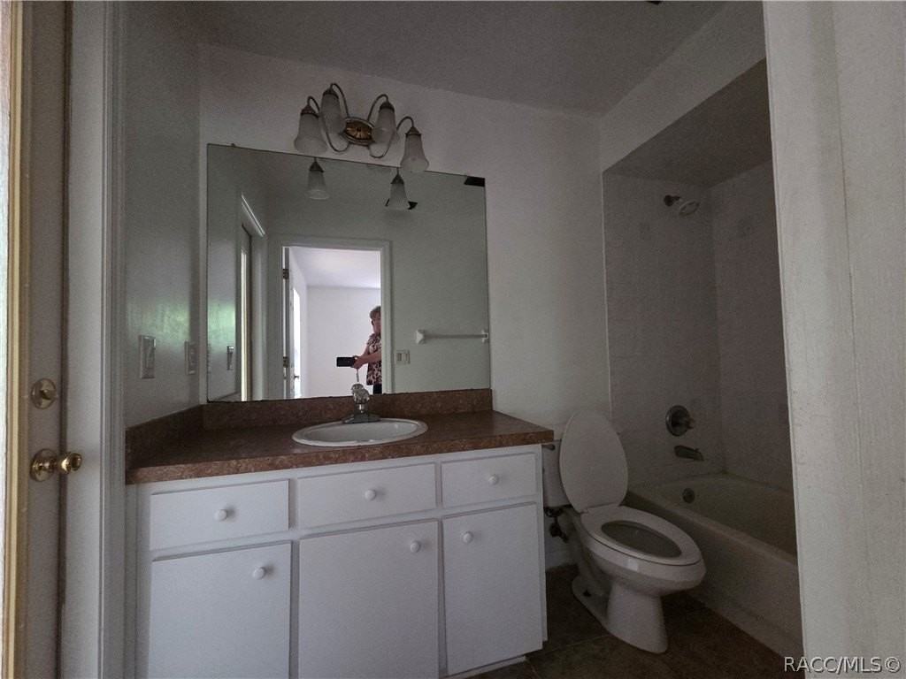 1471 E Saint James Loop - Photo 7 of 12
