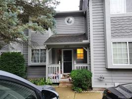 featured image of 2672 Packard St