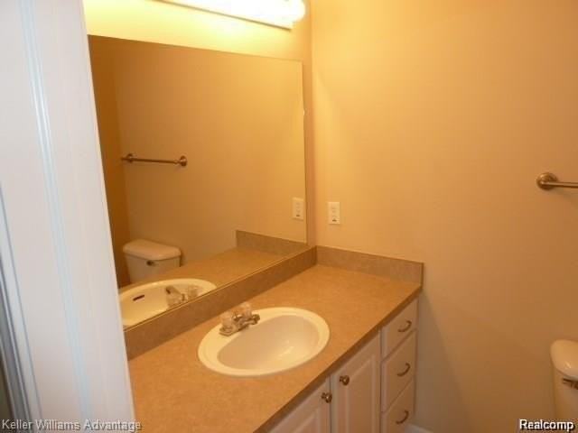 42480 Corlina Dr - Photo 3 of 26