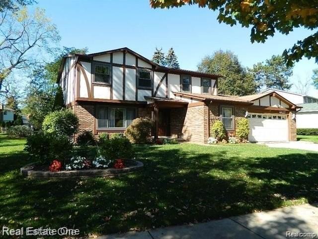 6927 Northpoint Dr - Photo 2 of 31