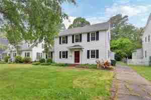 featured image of 39 Westover Rd