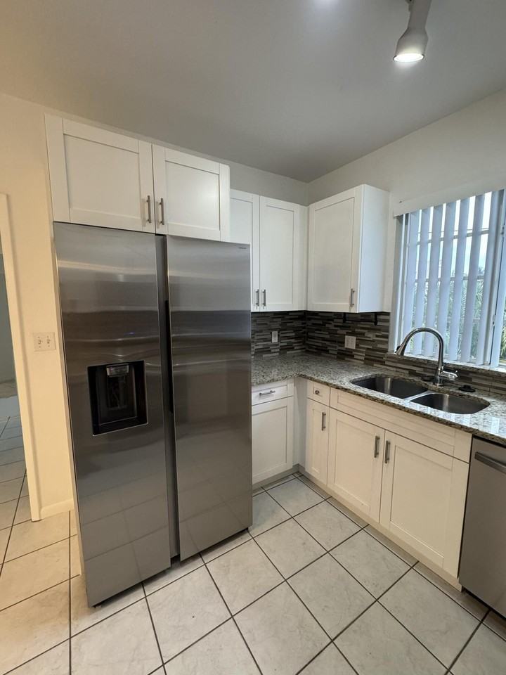 2010 Taylor St #7B - Photo 2 of 18