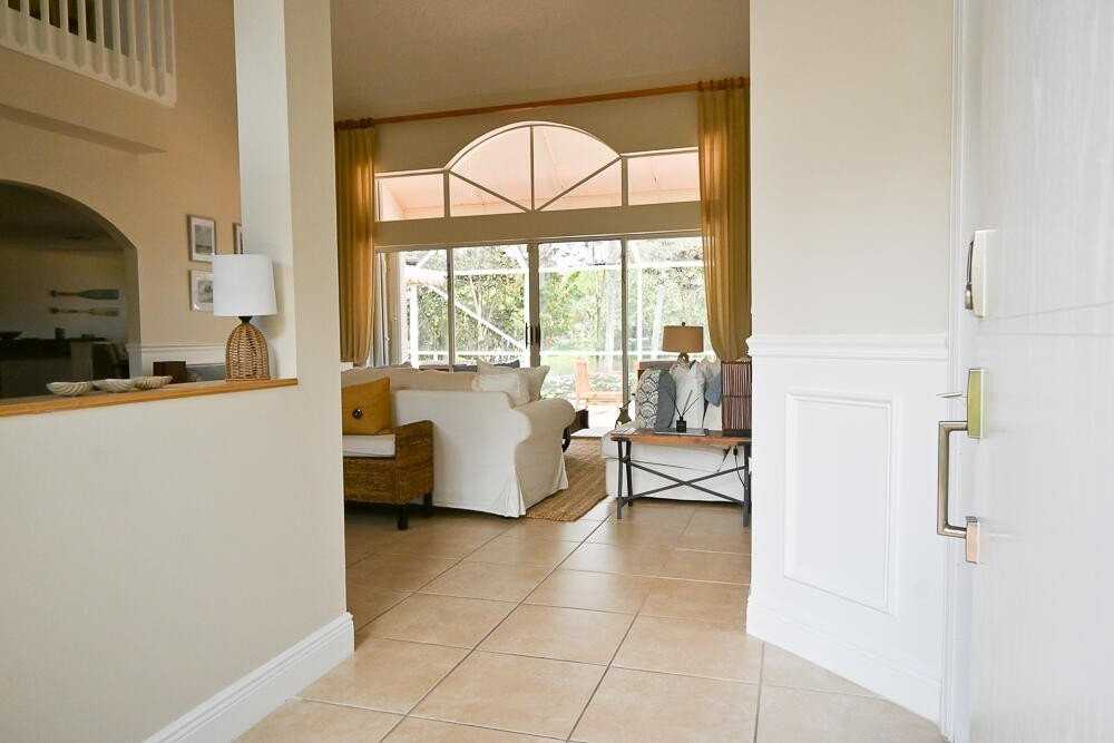 12828 Meadowbreeze Dr - Photo 3 of 41