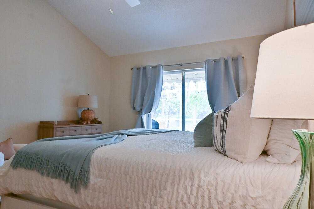 12828 Meadowbreeze Dr - Photo 7 of 41