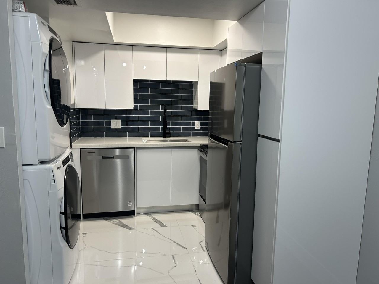 3250 Nw 84th Ave - Photo 2 of 10