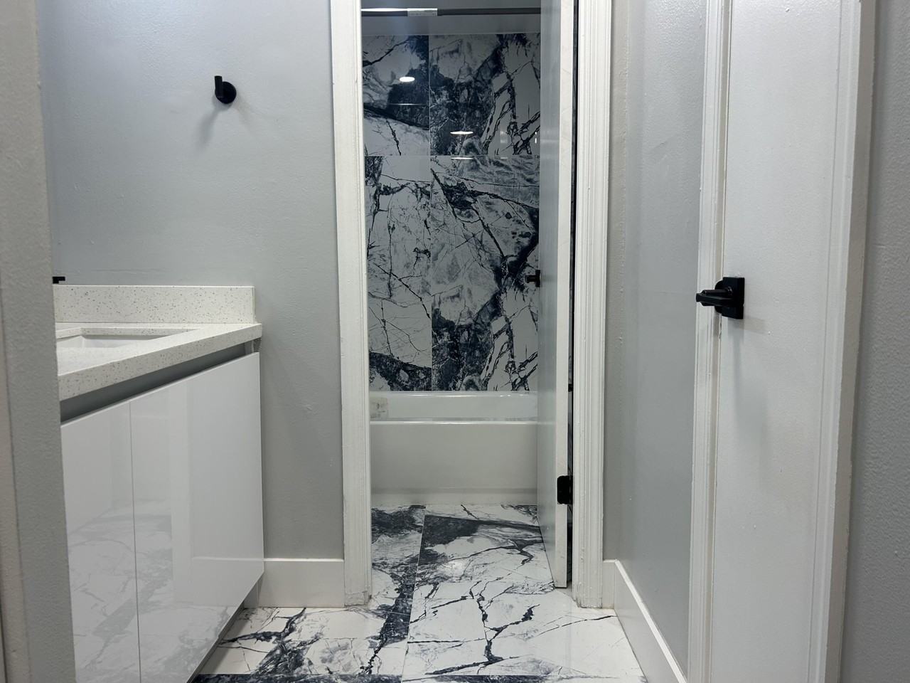3250 Nw 84th Ave - Photo 7 of 10