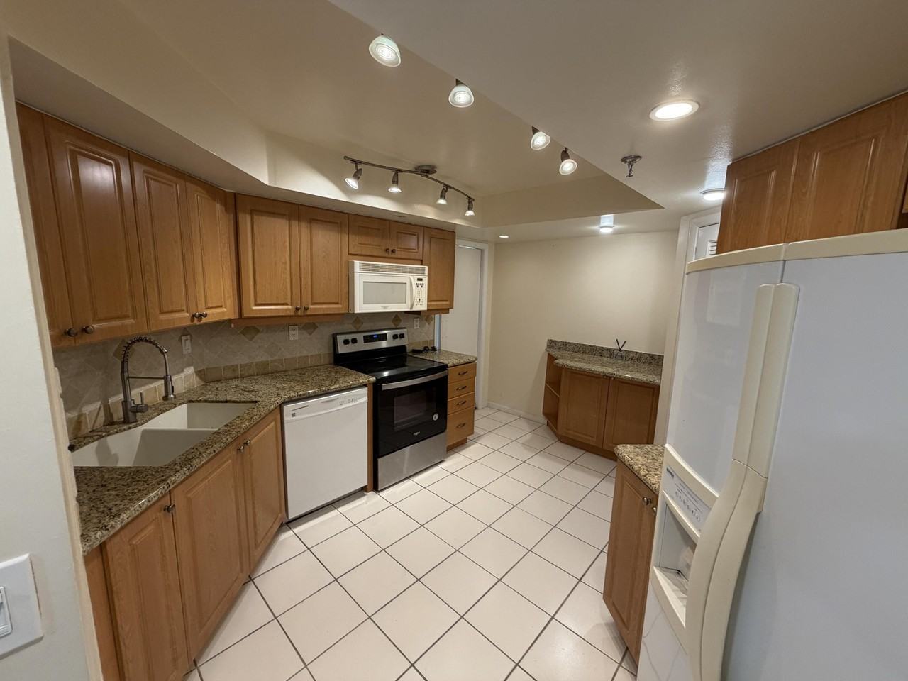 6463 La Costa Dr #203 - Photo 5 of 41