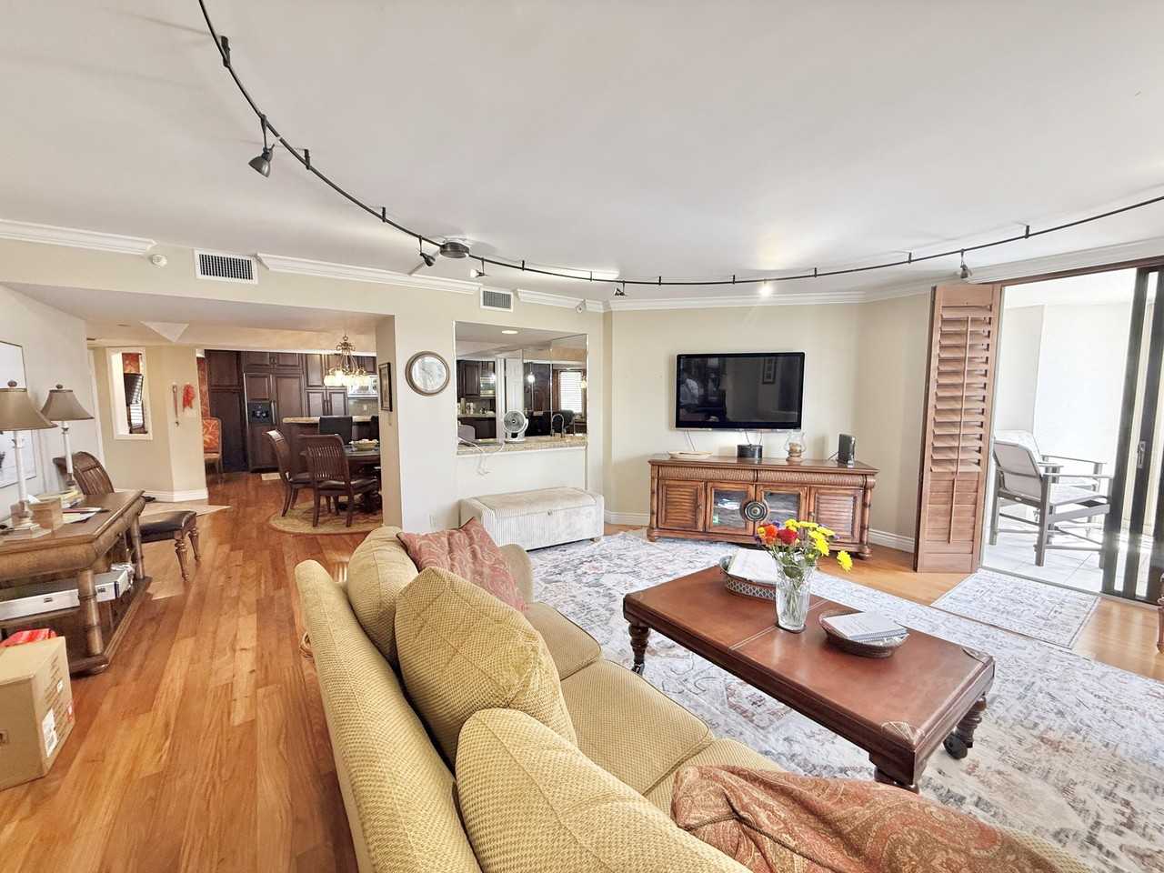 176 Helios Dr #203 - Photo 4 of 37