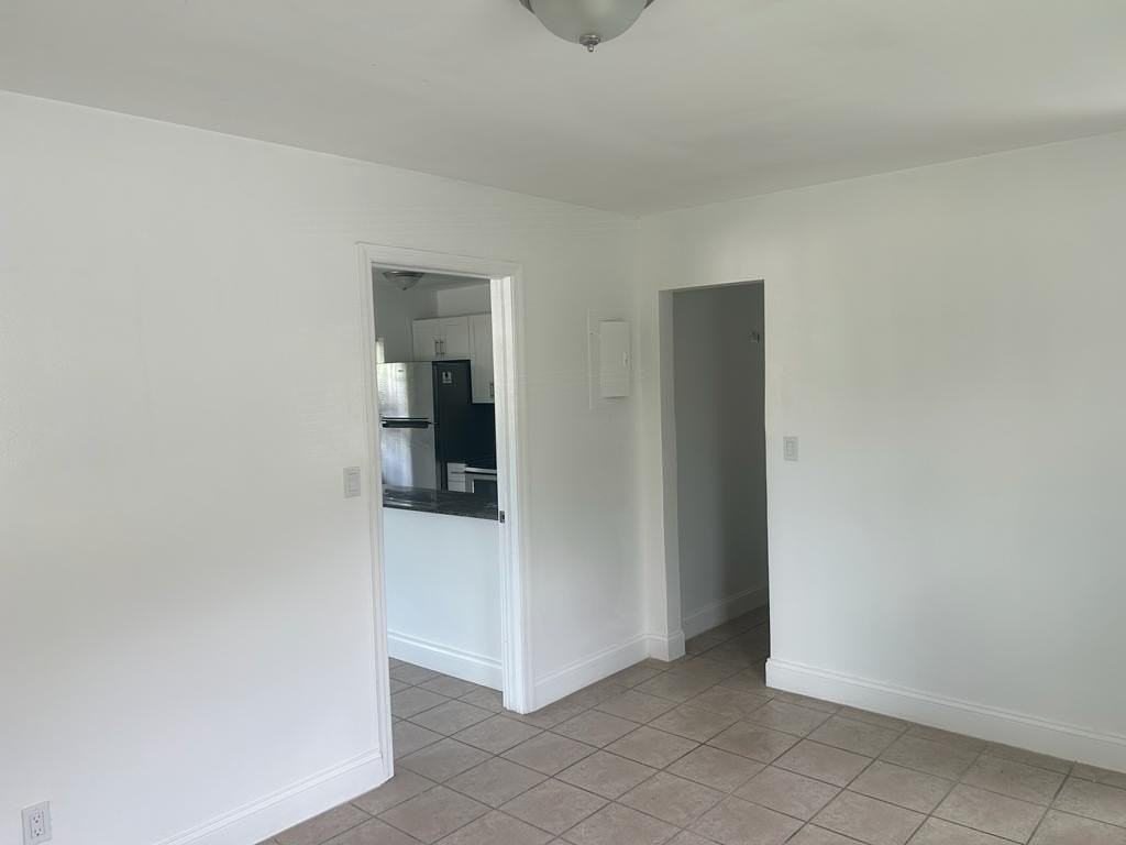 1140 Sw 30th St #AC - Photo 5 of 11