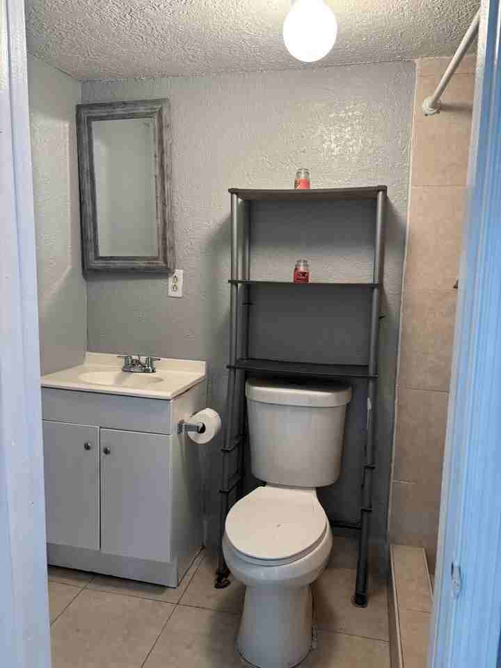 3716 Nw 213th St - Photo 5 of 10