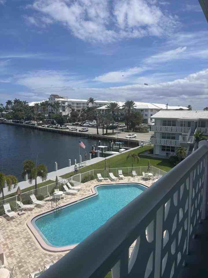 1850 S Ocean Dr #411 - Photo 7 of 11
