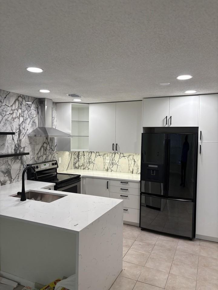 5724 Boynton Cres - Photo 5 of 10