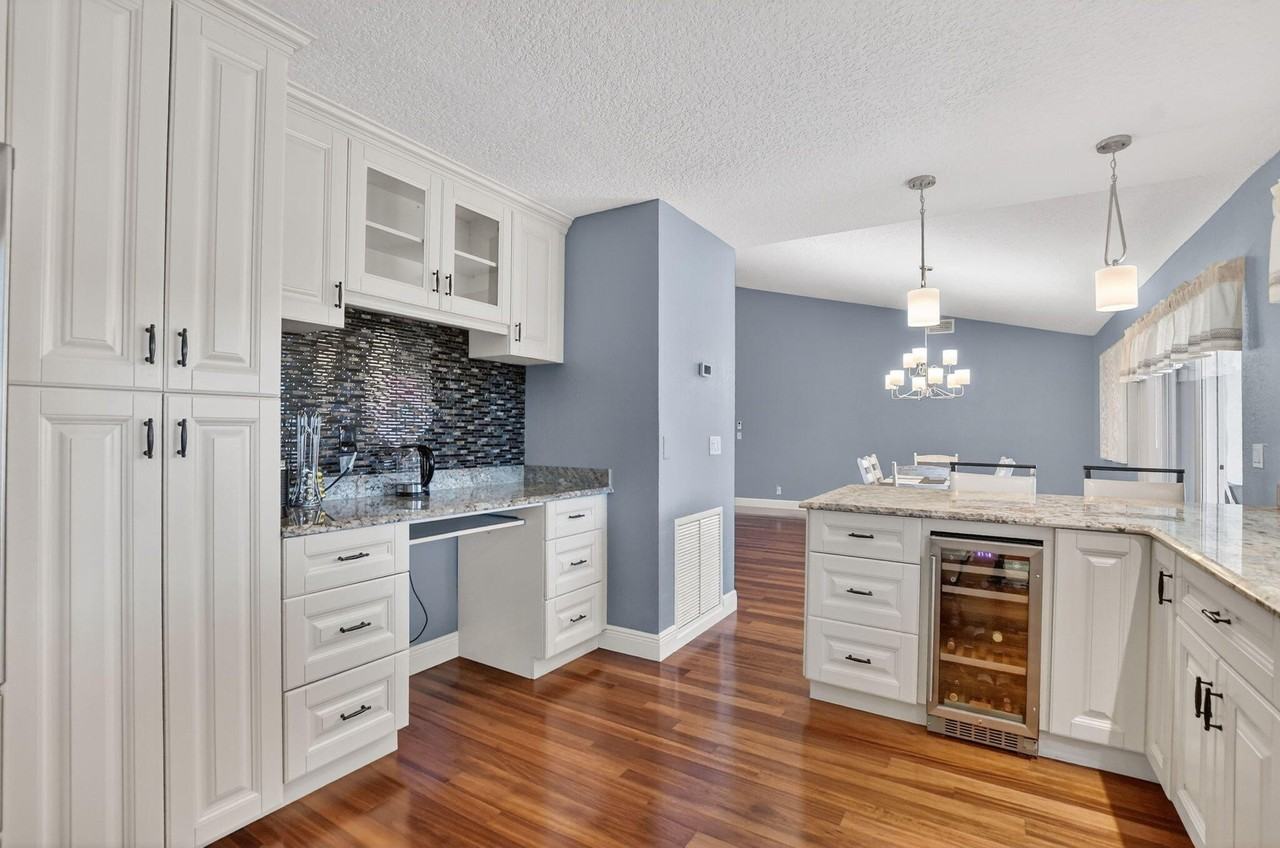 18298 102nd Way S - Photo 7 of 50