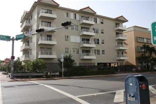 2600 Collins Ave #401 - Photo 1 of 1