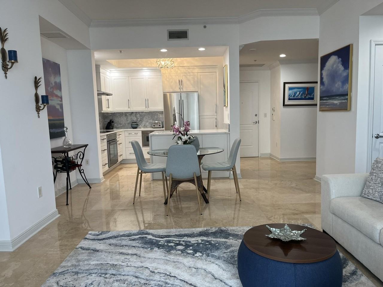 801 S Olive Ave #809 - Photo 3 of 12
