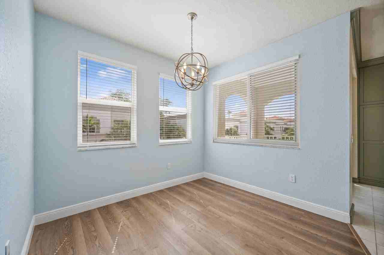 11023 Legacy Ln - Photo 5 of 29