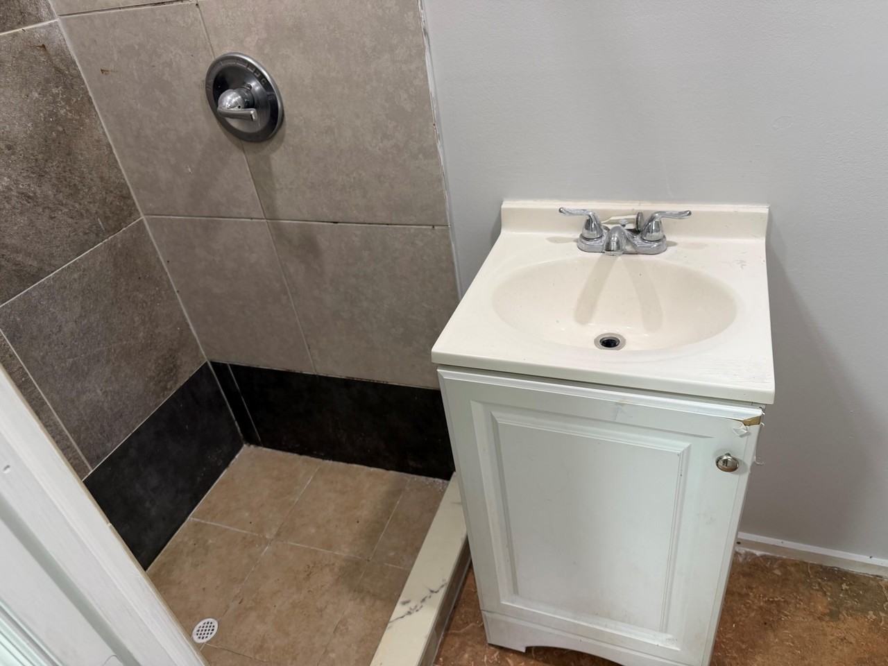 2170 Sw 51st Pl - Photo 7 of 8