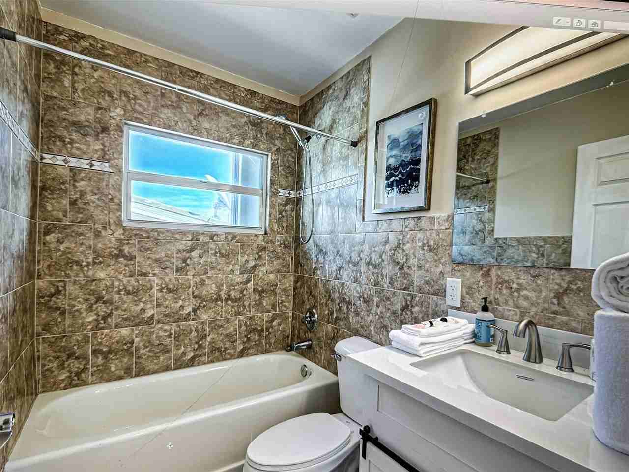 141 Rutland Blvd - Photo 4 of 8