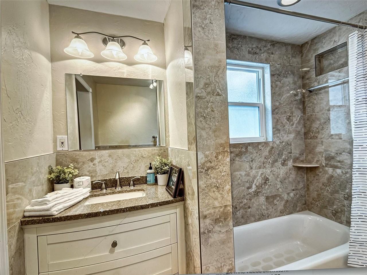 141 Rutland Blvd - Photo 5 of 8