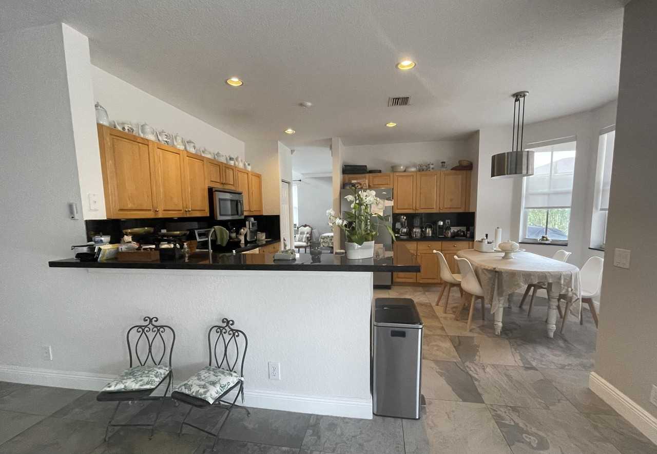 4230 Palmetto Trl - Photo 6 of 15